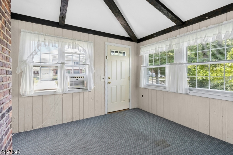 58 Furber Ave Property Photo 13