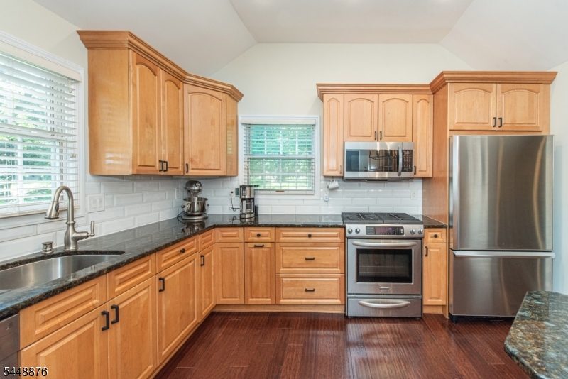 18 Century Ct Property Photo 4