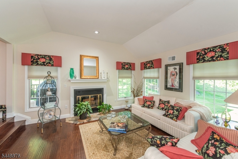18 Century Ct Property Photo 12