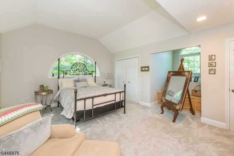 18 Century Ct Property Photo 15