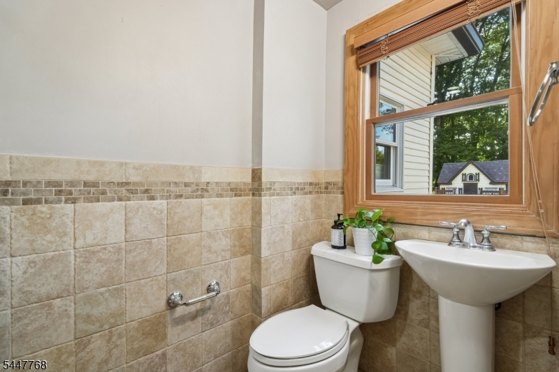 328 Hillside Ave Property Photo 22
