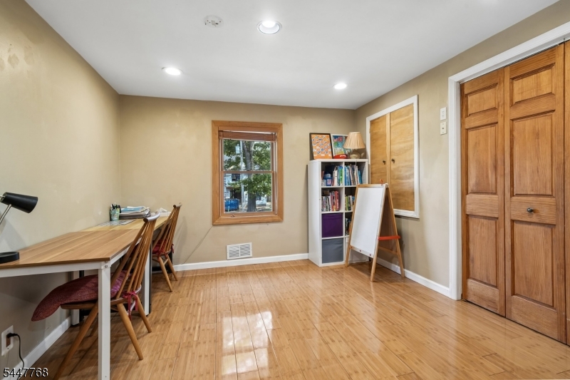 328 Hillside Ave Property Photo 25