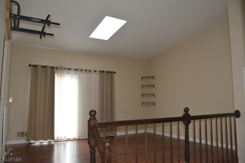 1306 Spruce Hills Dr Property Photo 7