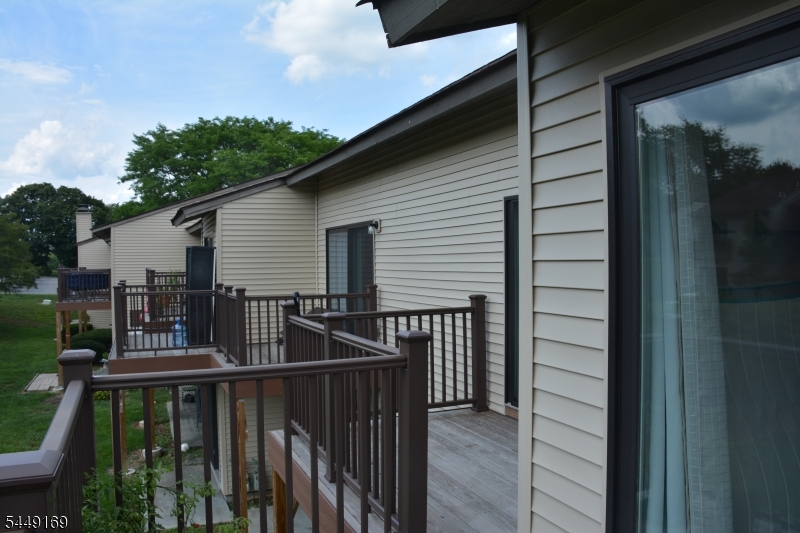 1306 Spruce Hills Dr Property Photo 12