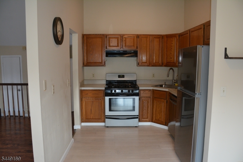 1306 Spruce Hills Dr Property Photo 16