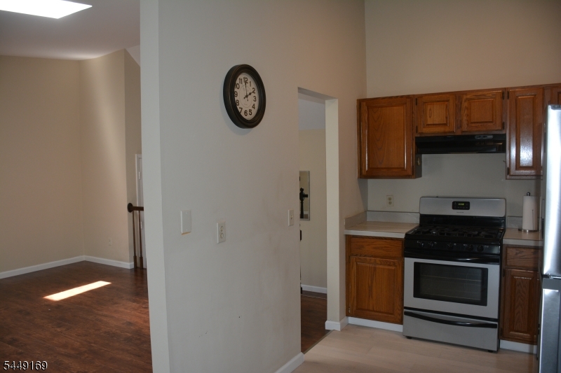 1306 Spruce Hills Dr Property Photo 17
