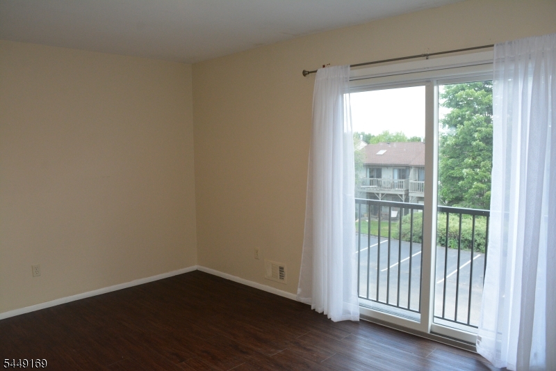 1306 Spruce Hills Dr Property Photo 19