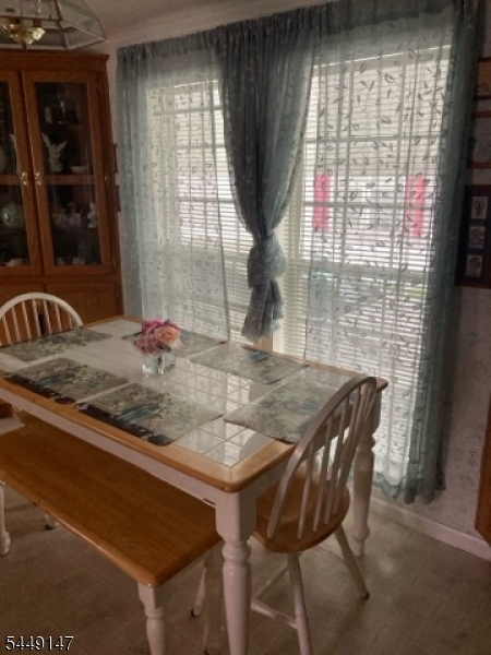 504 Kenbury Property Photo 3