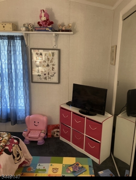 504 Kenbury Property Photo 17