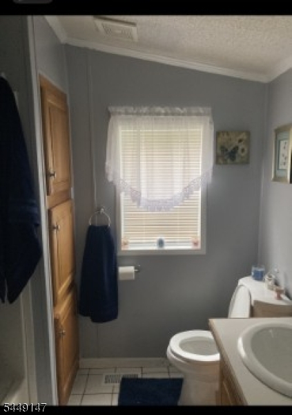 504 Kenbury Property Photo 18