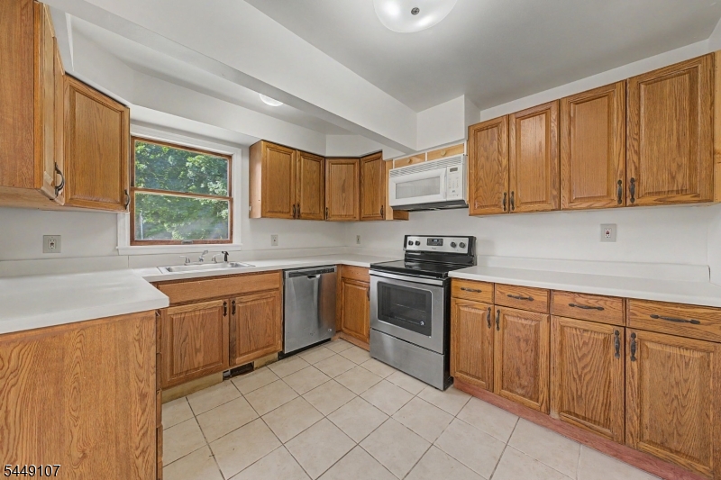 10 High St Property Photo 12