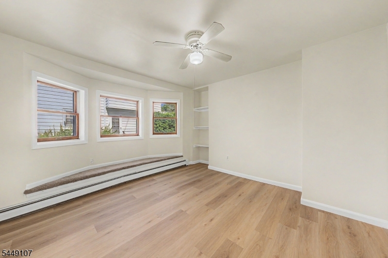 10 High St Property Photo 18