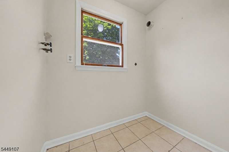 10 High St Property Photo 20