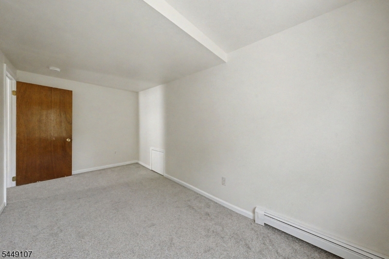 10 High St Property Photo 30
