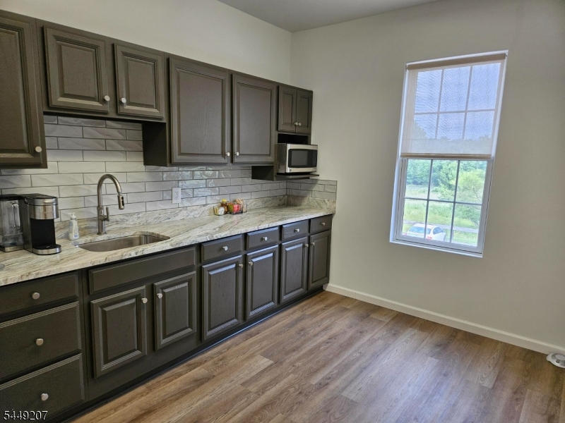 5 Walter E Foran Blvd Property Photo 7