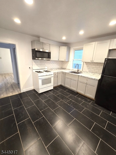 14 Triton Ter Property Photo 1