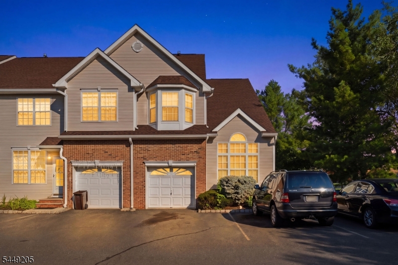9 Gallop Ln Property Photo 1