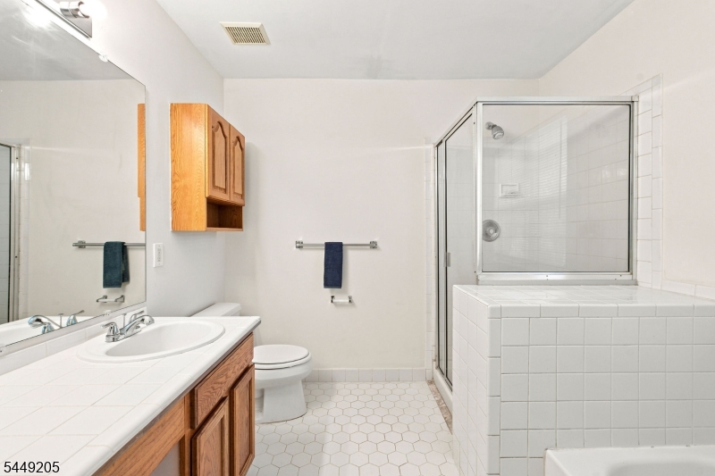 9 Gallop Ln Property Photo 16