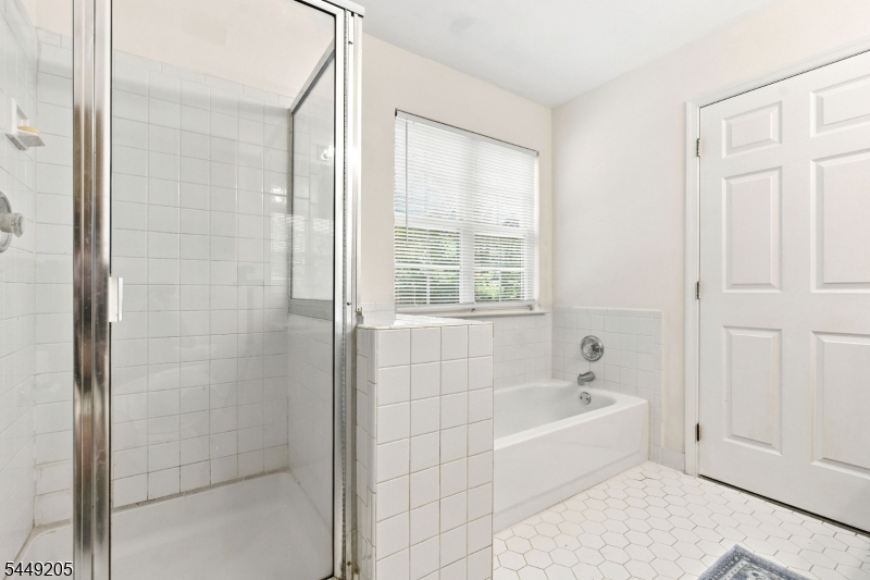 9 Gallop Ln Property Photo 17