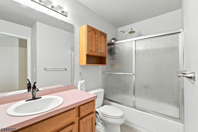 9 Gallop Ln Property Photo 22