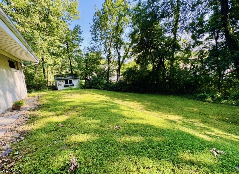 53 Old Wood Rd Property Photo 31