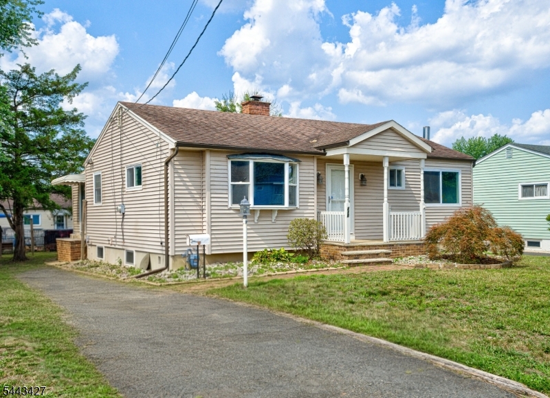 418 Harrison Ave Property Photo 1