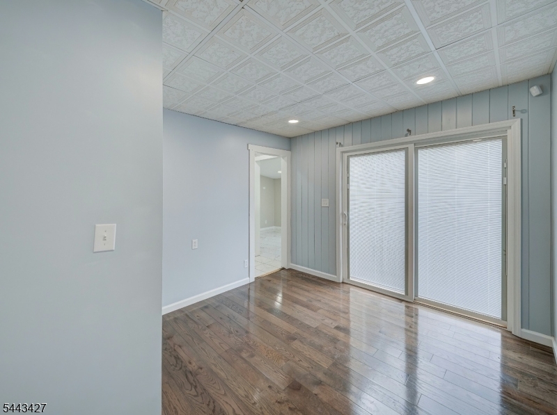 418 Harrison Ave Property Photo 14
