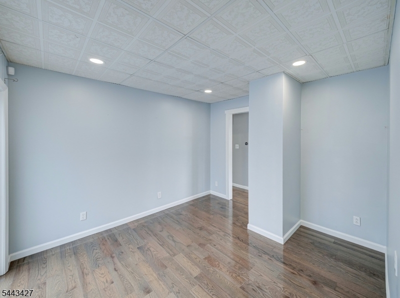 418 Harrison Ave Property Photo 15