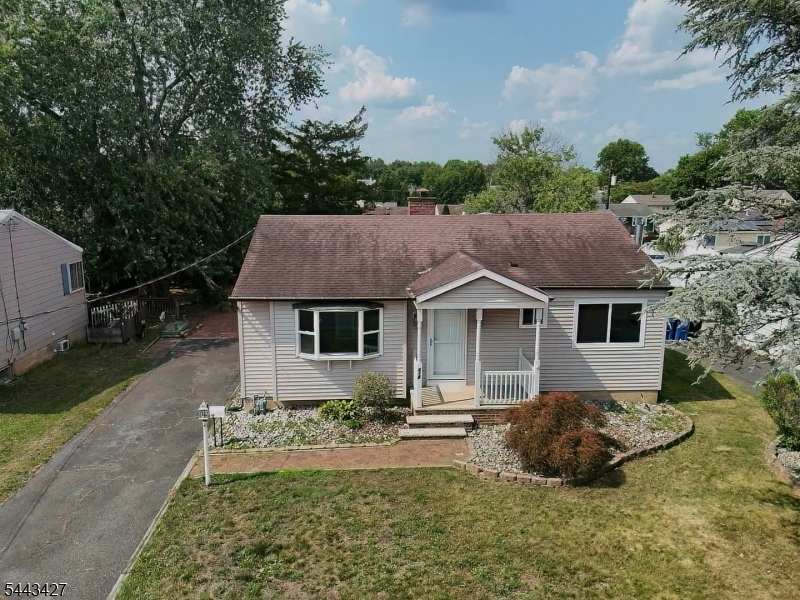 418 Harrison Ave Property Photo 32