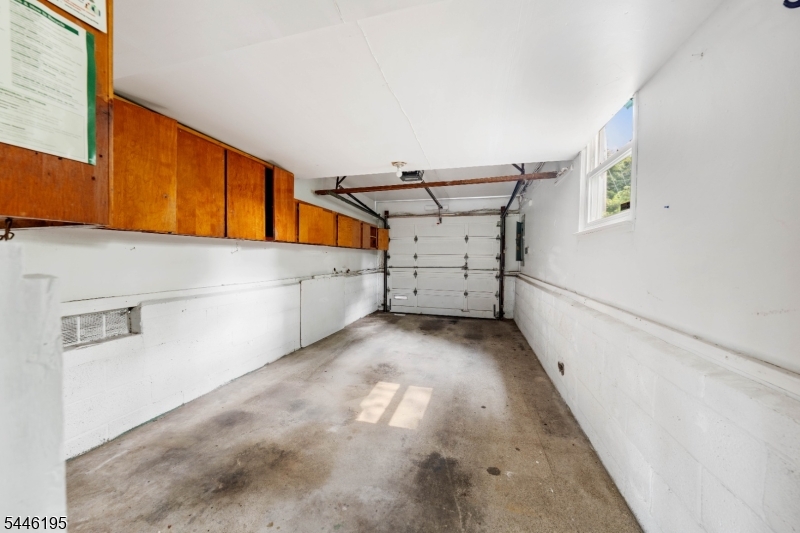 1598 Springfield Ave (1600) Property Photo 23