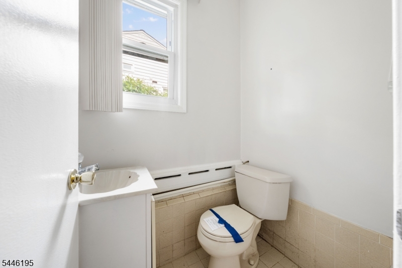 1598 Springfield Ave (1600) Property Photo 24