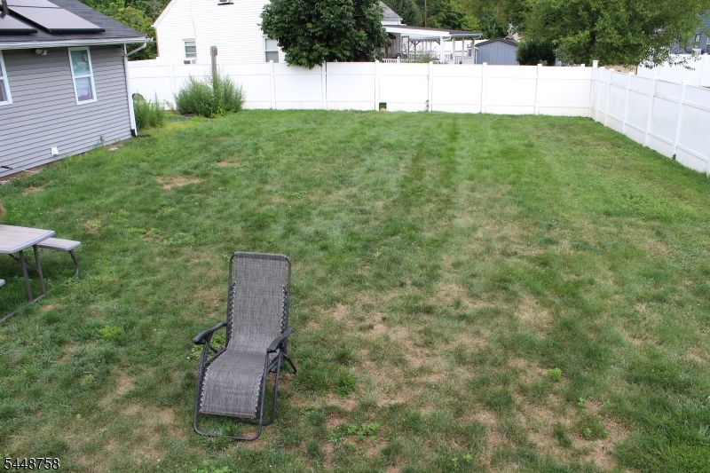 1123 Dukes Pkwy Property Photo 18