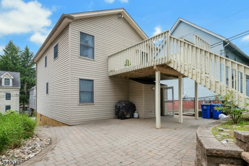 96 Macculloch Ave Property Photo 3