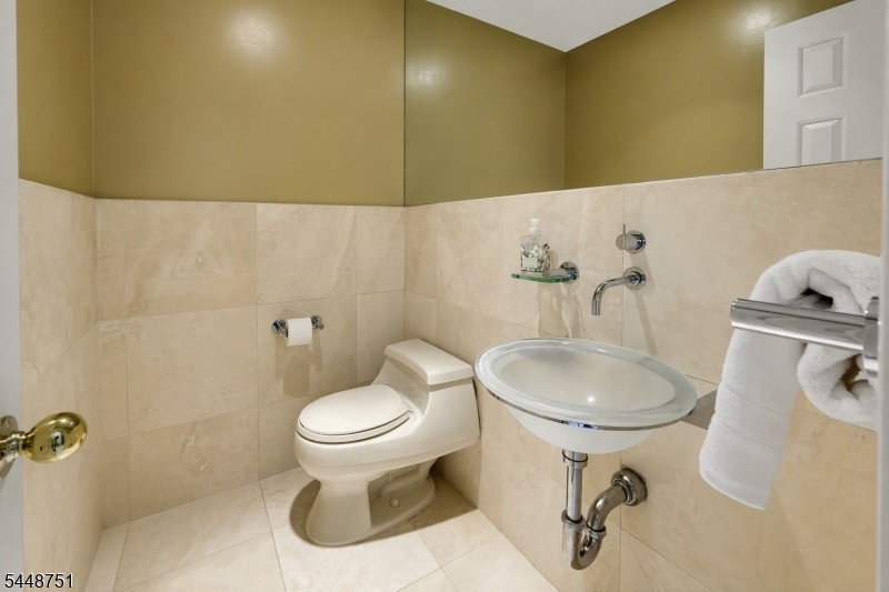 14 Robinhood Dr Property Photo 17