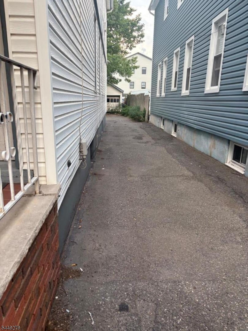 954 Madison Ave 2 Property Photo 2