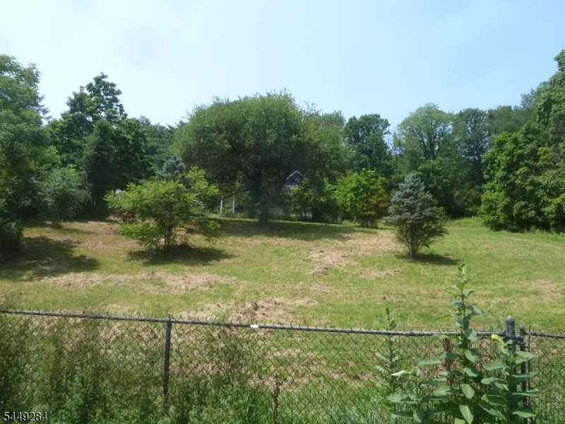 4 Smith Rd Property Photo 3