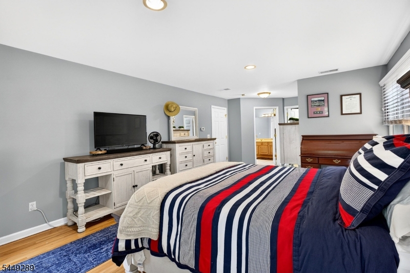 1 Stearns Ter Property Photo 15