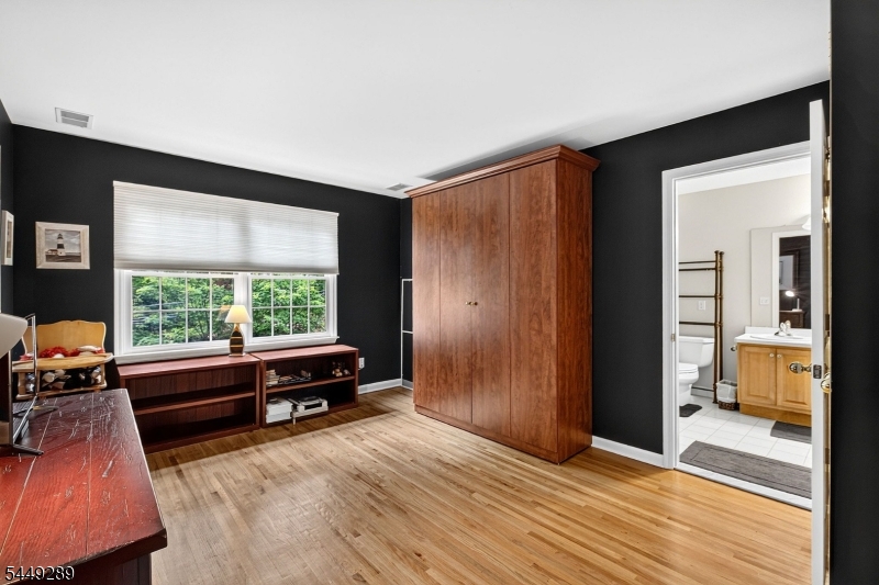 1 Stearns Ter Property Photo 17