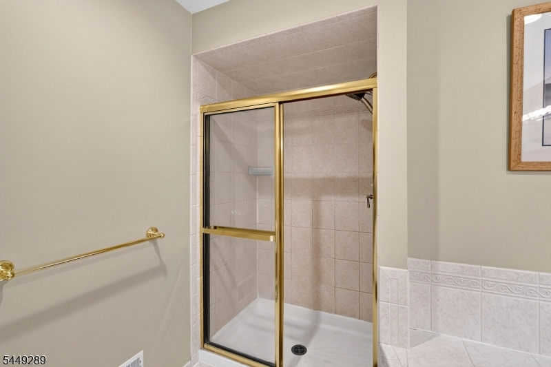 1 Stearns Ter Property Photo 19