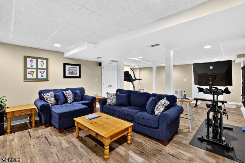 1 Stearns Ter Property Photo 27