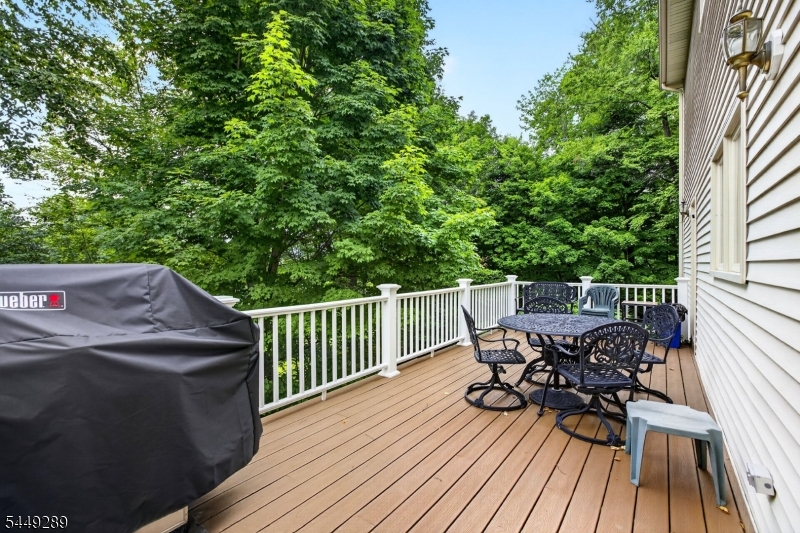 1 Stearns Ter Property Photo 29