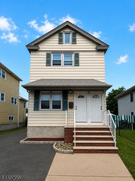 245 Union St Property Photo 1
