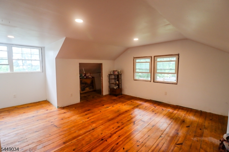 20 Mt Crest Rd Property Photo 27