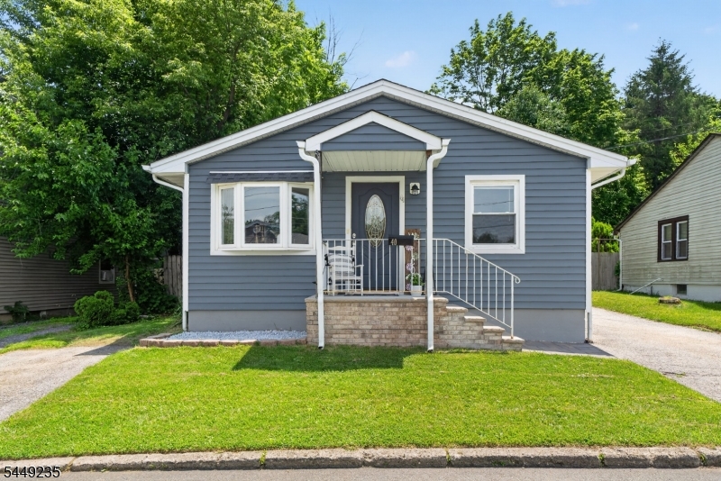 40 John Wilton St Property Photo 1
