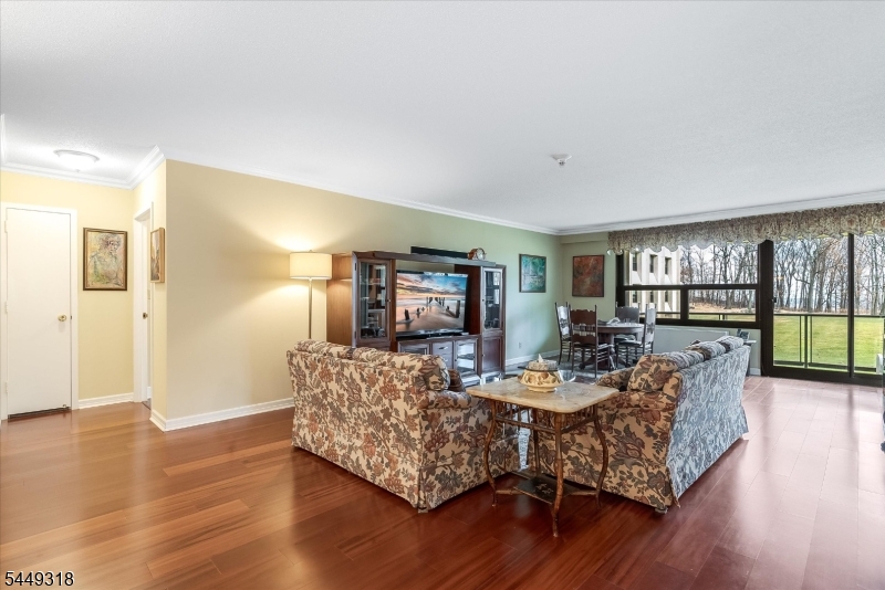 2 Claridge Dr 1ne Property Photo 10