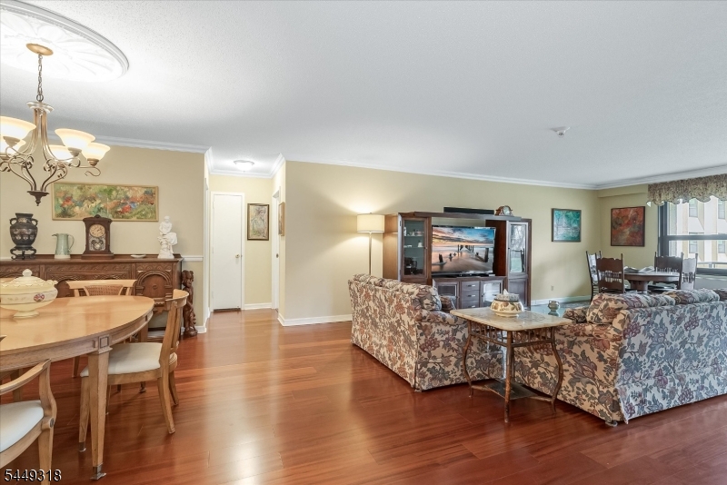 2 Claridge Dr 1ne Property Photo 11