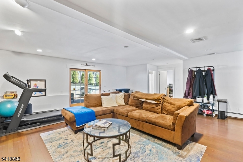 15 Wanda Ct Property Photo 6
