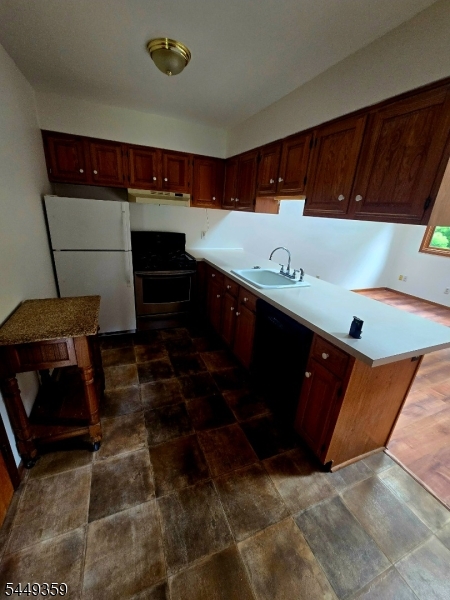 20 Augusta Dr 6 Property Photo 5