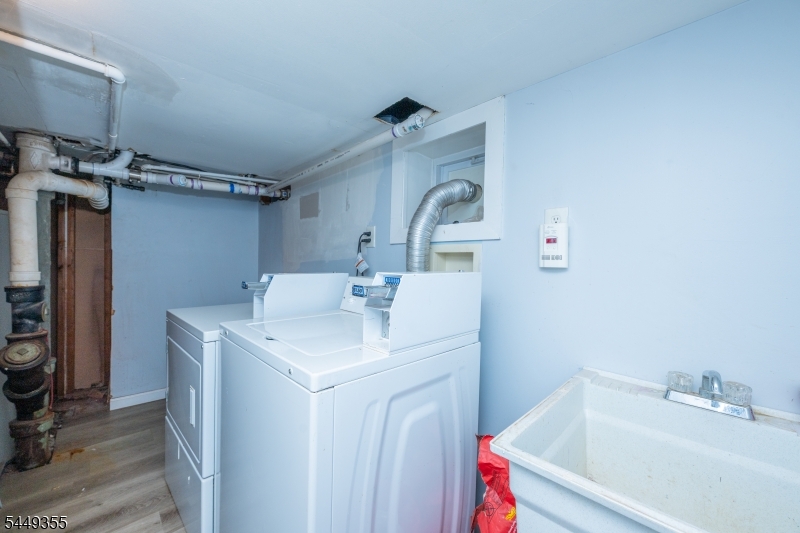106 Broughton Ave Property Photo 13