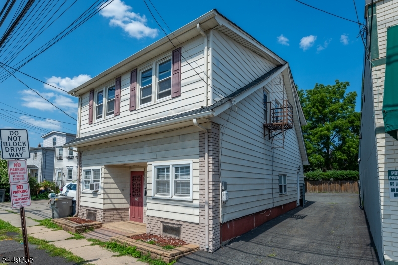 106 Broughton Ave Property Photo 15